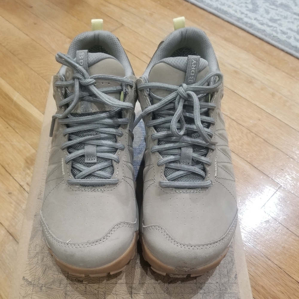 Oboz Sypes low b dry waterproof hiking shoe sneaker size 7.5